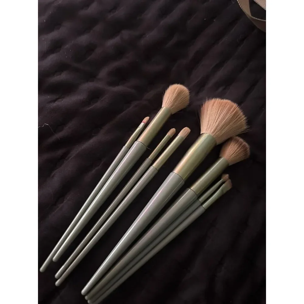 22 Pieces Green Makeup Kit Foundation Eyeshadow Brushes Set